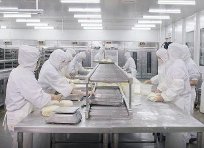 西贝转型升级中央厨房 北京市场监管发出首张食品生产许可证电子证书